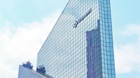 Descripción automática