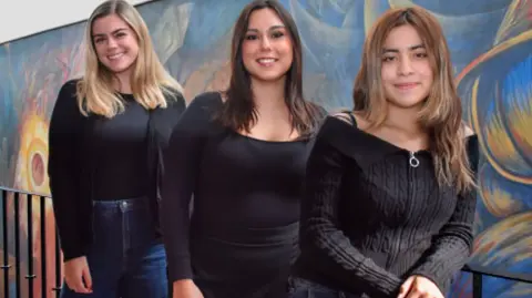 Ganadoras del Premio al Talento Universitario AMIS.