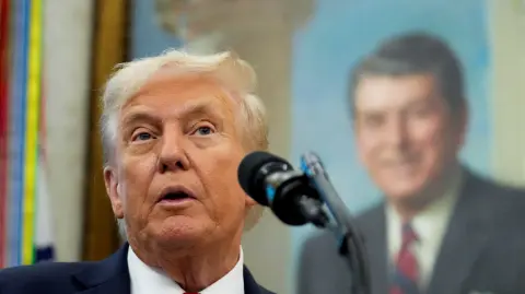 El gobierno de Trump solicitó a Eli Lilly, Pfizer y AstraZeneca reforzar la producción de insulina y otros fármacos clave en territorio estadounidense.