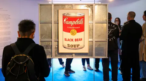 Exposición “Warhol y su obturador fugaz”.