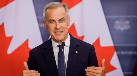 SITIO-Primer ministro de Canadá se reunirá el martes con Trump en EU para discutir sobre aranceles