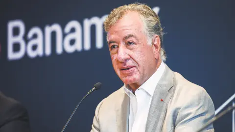 Descripción automática