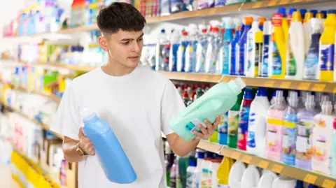 Los 10 indicadores complementarios de Encuesta Nacional de Confianza del Consumidor, medidos a septiembre de 2025 por el Inegi, revelan avances en la percepción financiera individual.

Para más información del tema, visita: https://www.eleconomista.com.mx/finanzaspersonales/ven-mexicanos-economia-enco-septiembre-2025-expectativas-ahorro-planes-compra-20251006-780209.html 

¡Síguenos en nuestras redes sociales para mantenerte informado!

Twitter: https://twitter.com/eleconomista 
Facebook: https://www.facebook.com/ElEconomista.mx
Instagram: https://www.instagram.com/eleconomistamx
LinkedIn: https://www.linkedin.com/company/el-economista/

#ElEconomista #EETV