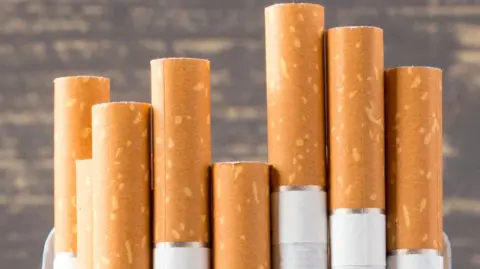 Vicente Gutiérrez, de la Canaco CDMX, recordó a legisladores que en México hay más de un millón de tienditas de abarrotes que representan más de 2 millones de empleos que se verán afectadas por el incremento del IEPS a bebidas saborizadas.

Para más información del tema, visita: https://www.eleconomista.com.mx/economia/impuestos-saludables-cajetillas-cigarros-subirian-100-pesos-advierte-sector-privado-20251008-780609.html

¡Síguenos en nuestras redes sociales para mantenerte informado!

Twitter: https://twitter.com/eleconomista 
Facebook: https://www.facebook.com/ElEconomista.mx
Instagram: https://www.instagram.com/eleconomistamx
LinkedIn: https://www.linkedin.com/company/el-economista/

#ElEconomista #EETV