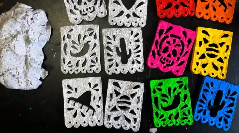 La temporada alta es durante lel Día de Muertos.