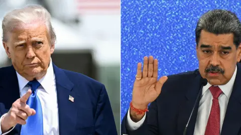 El presidente de Estados Unidos, Donald Trump, aseguró este viernes que su par venezolano Nicolás Maduro ha ofrecido "de todo" para evitar un conflicto abierto, y confirmó que sus fuerzas en el Caribe atacaron otra embarcación, esta vez un submarino "cargado de droga".

Para más información del tema, visita: https://www.eleconomista.com.mx/internacionales/trump-dice-maduro-ofrecio-evitar-escalada-anuncia-ataque-narcosubmarino-20251017-782331.html

¡Síguenos en nuestras redes sociales para mantenerte informado!

Twitter: https://twitter.com/eleconomista 
Facebook: https://www.facebook.com/ElEconomista.mx
Instagram: https://www.instagram.com/eleconomistamx
LinkedIn: https://www.linkedin.com/company/el-economista/

#ElEconomista #Trump #Maduro