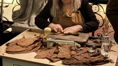 Torcedora de habanos