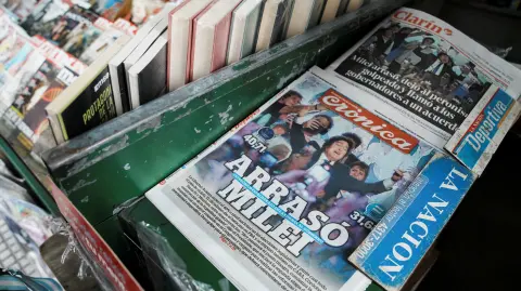 Milei ratificó que buscará impulsar una reforma laboral, previsional e impositiva, luego de reforzar su presencia en un Congreso que estaba dominado por la oposición.