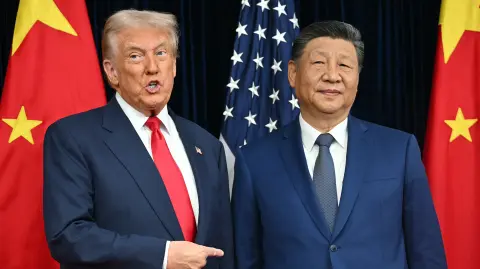 El presidente de Estados Unidos, Donald Trump y el presidente de China, Xi Jinping, se reunieron en Corea del Sur.