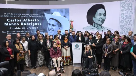 Diputadas y diputados federales de Morena mostraron su respaldo al “Plan Michoacán por la Paz y la Justicia” que presentó la presidenta de México, Claudia Sheinbaum.