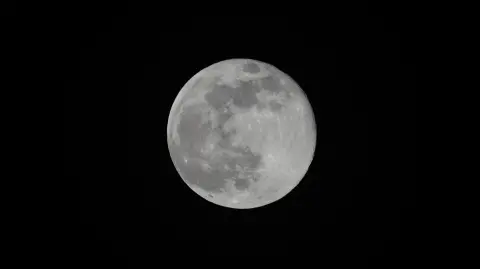 La superluna más brillante de este 2025 se pudo observar desde México la noche de este 5 de noviembre.