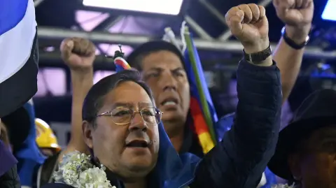 El presidente de Bolivia, Luis Arce, asistió al IV Congreso Nacional Orgánico del partido Movimiento al Socialismo (MAS).
