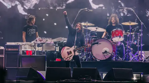 Foo Fighters dio un recorrido por 30 años de historia musical para cerrar el primer día del Corona Capital 2025. Foto: Cortesía Corona Capital