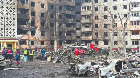 Para poner fin a la guerra con Rusia, según un borrador estadounidense Kiev también tendría que aceptar reducir su ejército.

Para más información del tema, visita: https://www.eleconomista.com.mx/internacionales/eu-propone-ucrania-ceder-territorio-armas-20251120-787467.html

¡Síguenos en nuestras redes sociales para mantenerte informado!

Twitter: https://twitter.com/eleconomista
Facebook: https://www.facebook.com/ElEconomista.mx
Instagram: https://www.instagram.com/eleconomistamx
LinkedIn: https://www.linkedin.com/company/el-economista/

#ElEconomista #EETV