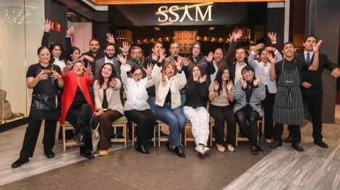 CELEBRACION DE LOS 24 AÑOS DEL CLUB EL ECONOMISTA EN EL RESTAURANTE SSAM, CON SUSCRIPTORES . FOTO : HUGO SALAZAR / EL ECONOMISTA