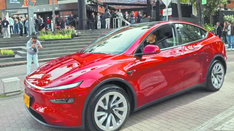 Descripción automática