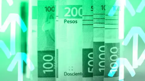 El peso se apreció y registró su mejor cierre en lo que va del año, en un mercado que se mantiene animado por la posibilidad de que la Fed recorte su tasa.

Para más información del tema, visita: https://www.eleconomista.com.mx/mercados/precio-dolar-hoy-5-diciembre-2025-cuanto-cerro-20251205-789865.html 

¡Síguenos en nuestras redes sociales para mantenerte informado!

Twitter: https://twitter.com/eleconomista 
Facebook: https://www.facebook.com/ElEconomista.mx
Instagram: https://www.instagram.com/eleconomistamx
LinkedIn: https://www.linkedin.com/company/el-economista/

#ElEconomista #EETV