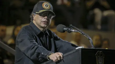 La propuesta incluía cambios en IVA e impuestos a grandes fortunas, pero fue rechazada en medio del déficit fiscal y presión del FMI.