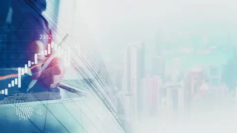 Gestores analizan portafolios de fondos para ajustar riesgos, duración y oportunidades ante menores tasas futuras.