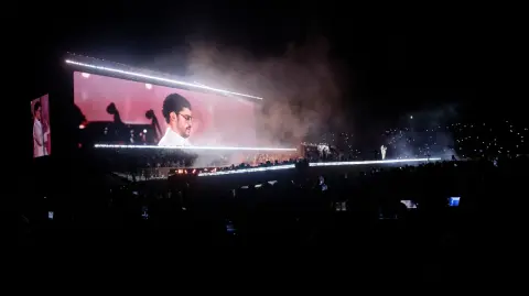 El “DeBÍ TiRAR MáS FOToS World Tour” convertirá a la Ciudad de México en epicentro del turismo musical internacional.

Para más información del tema, visita: https://www.eleconomista.com.mx/arteseideas/bad-bunny-cdmx-datos-clave-cifras-curiosidades-detras-8-conciertos-estadio-gnp-20251210-790614.html

¡Síguenos en nuestras redes sociales para mantenerte informado!

Twitter: https://twitter.com/eleconomista 
Facebook: https://www.facebook.com/ElEconomista.mx
Instagram: https://www.instagram.com/eleconomistamx
LinkedIn: https://www.linkedin.com/company/el-economista/

#ElEconomista #EETV