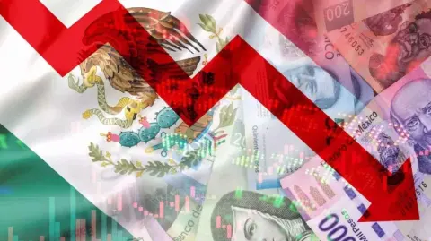 El Banco Base redujo su expectativa de crecimiento para México para el próximo año, a 0.8% desde el 1% que proyectaba anteriormente. 

Para más información del tema, visita: https://www.eleconomista.com.mx/economia/banco-base-recorta-0-8-expectativa-pib-mexico-20251211-790809.html 

¡Síguenos en nuestras redes sociales para mantenerte informado! 

Twitter: https://twitter.com/eleconomista 
Facebook: https://www.facebook.com/ElEconomista.mx 
Instagram: https://www.instagram.com/eleconomistamx 
LinkedIn: https://www.linkedin.com/company/el-economista/ 

#ElEconomista #PIB