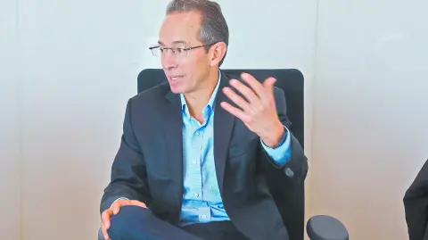 Descripción automática