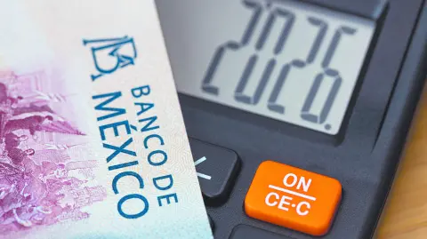 La encuesta de Banxico  publicada el 01 de diciembre ajustó a la baja la expectativa de crecimiento del PIB de 0.5% a 0.39% para el cierre de 2025.
