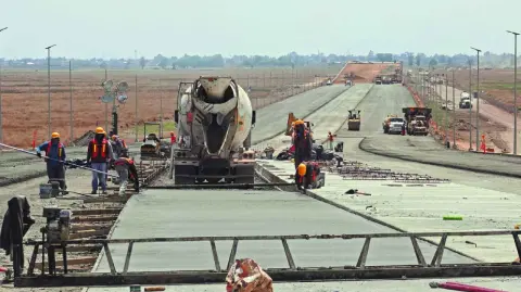 Para más información del tema, visita: https://www.eleconomista.com.mx/empresas/coeficiente-inversion-fija-pib-24-6-2024-alto-2012-inegi-20251217-791739.html

¡Síguenos en nuestras redes sociales para mantenerte informado!

Twitter: https://twitter.com/eleconomista 
Facebook: https://www.facebook.com/ElEconomista.mx
Instagram: https://www.instagram.com/eleconomistamx
LinkedIn: https://www.linkedin.com/company/el-economista/

#ElEconomista #EETV