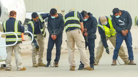 El Gobierno ‍de Donald Trump ha triplicado a 3,000 dólares su ‍oferta de estipendio a los migrantes que decidan "autodeportarse" voluntariamente de Estados Unidos, dijo este lunes ‍el Departamento de Seguridad Nacional.