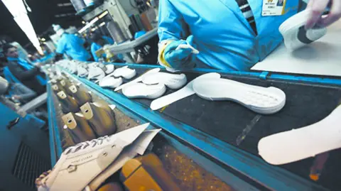 Descripción automática