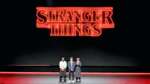 Los viajeros buscan conocer los lugares donde se desarrollan la series o los libros, es el caso de Stranger Things.