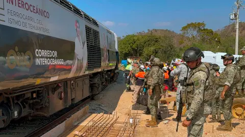 El tren, con 241 pasajeros y nueve tripulantes a bordo, se descarriló el domingo en su ruta a lo largo del Corredor Interoceánico.