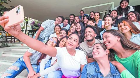 Descripción automática