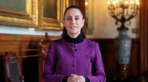 La presidenta de México, Claudia Sheinbaum, ofreció un mensaje para expresar sus mejores deseos a las familias mexicanas con motivo del inicio del año 2026.