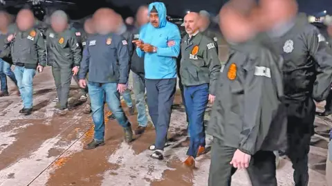 Descripción automática