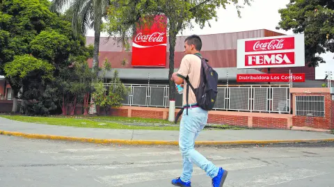 Descripción automática