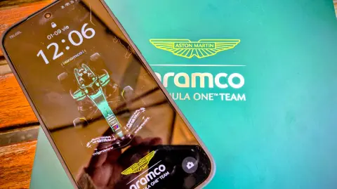 El realme GT 8 Pro Dream Edition fue desarrollado en colaboración con Aston Martin Aramco F1 Team e integra diseño automotriz y una edición limitada dirigida a coleccionistas.