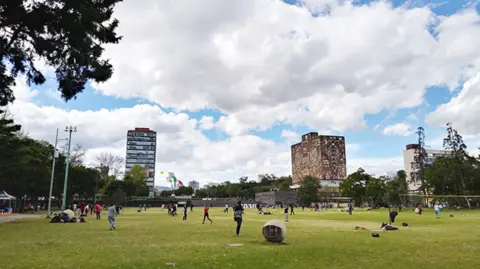 Panorámica de Ciudad Universitaria desde las islas de la UNAM.
