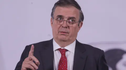 El secretario de Economía, Marcelo Ebrard, durante la conferencia mañanera de la presidenta Claudia Sheinbaum.