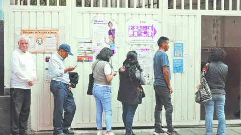 Descripción automática