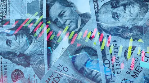 La divisa local retrocedió ligeramente, tras haberse apreciado ayer a una zona no vista en un año y medio, y terminó la semana con un fuerte movimiento positivo.

Para más información del tema, visita: https://www.eleconomista.com.mx/https://www.eleconomista.com.mx/mercados/precio-dolar-hoy-16-enero-2025-cuanto-cerro-20260116-795686.html 

¡Síguenos en nuestras redes sociales para mantenerte informado!

Twitter: https://twitter.com/eleconomista 
Facebook: https://www.facebook.com/ElEconomista.mx
Instagram: https://www.instagram.com/eleconomistamx
LinkedIn: https://www.linkedin.com/company/el-economista/

#ElEconomista #TipodeCambio