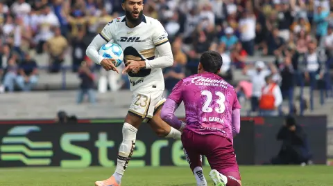 CIUDAD DE MÉXICO, 18ENERO2026.- Juninho Vieira, delantero de los Pumas, anotó su primer tanto en el país y con ello puso el empate en el marcador contra el equipo de León. FOTO: DANIEL AUGUSTO/ CUARTOSCURO.COM
