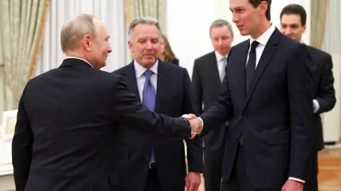 Steve Witkoff y Jared Kushner llegaron a Moscú para dialogar con Vladimir Putin sobre el plan de Estados Unidos para poner fin a la guerra en Ucrania.