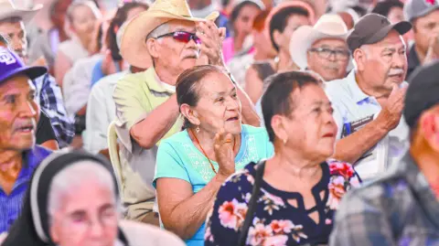 Descripción automática