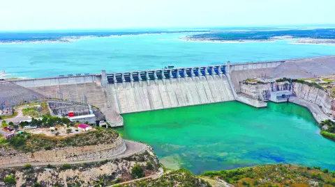 Descripción automática