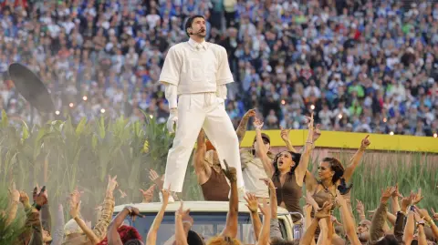 La presidenta Claudia Sheinbaum destacó el mensaje de unidad y amor que Bad Bunny transmitió en español durante el show de medio tiempo del Super Bowl LX.

Para más información del tema, visita: https://www.eleconomista.com.mx/politica/sheinbaum-destaca-show-bad-bunny-super-bowl-mensaje-unidad-america-20260209-799035.html

¡Síguenos en nuestras redes sociales para mantenerte informado!

Twitter: https://twitter.com/eleconomista 
Facebook: https://www.facebook.com/ElEconomista.mx
Instagram: https://www.instagram.com/eleconomistamx
LinkedIn: https://www.linkedin.com/company/el-economista/

#ElEconomista #EETV