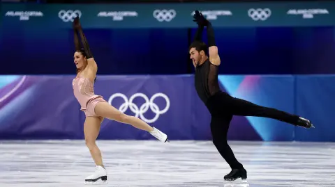 Guillaume Cizeron y Laurence Fournier Beaudry, patinadores franceses.
