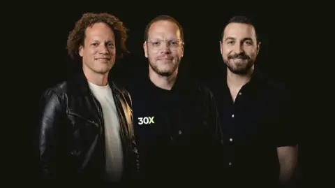 Andrés Bilbao, junto con Daniel Bilbao y Dylan Rosemberg