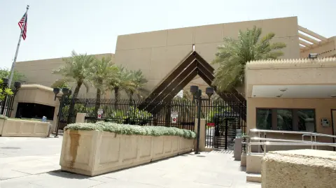 Vista general de la embajada de Estados Unidos en Riad, 21 de junio de 2005.