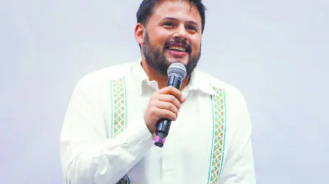 Texto alternativo automático